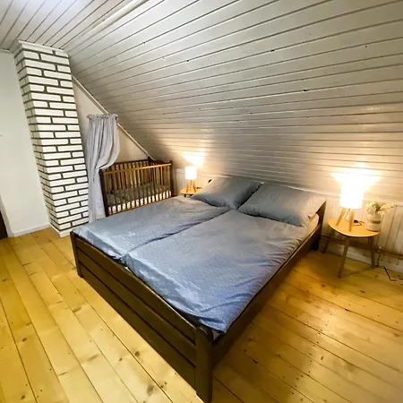 Medzihradmi Nyaraló *