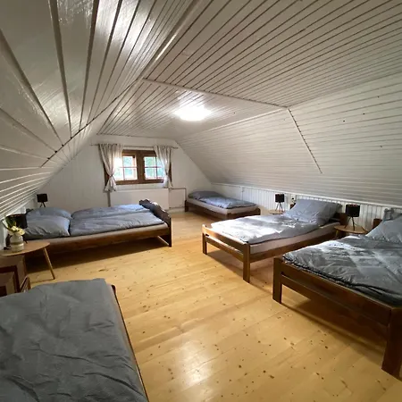 Medzihradmi 別荘 *