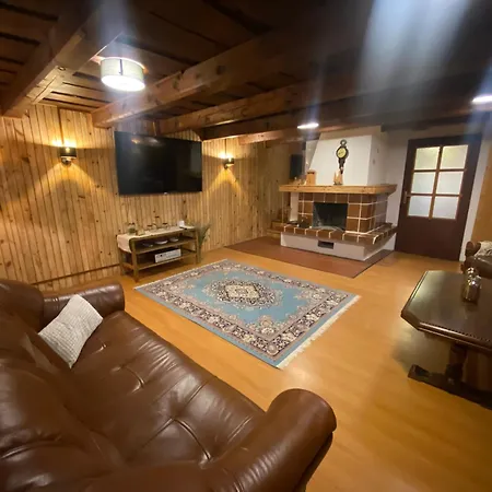 Medzihradmi 別荘 *